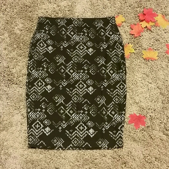 Maurices Dresses & Skirts - Maurices Aztec pencil skirt